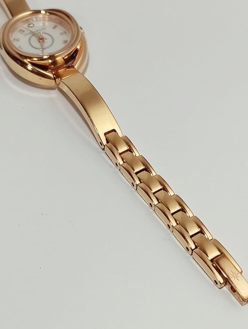 スタージュエリー　腕時計　ECO VS17A　2SW1095　ソーラー