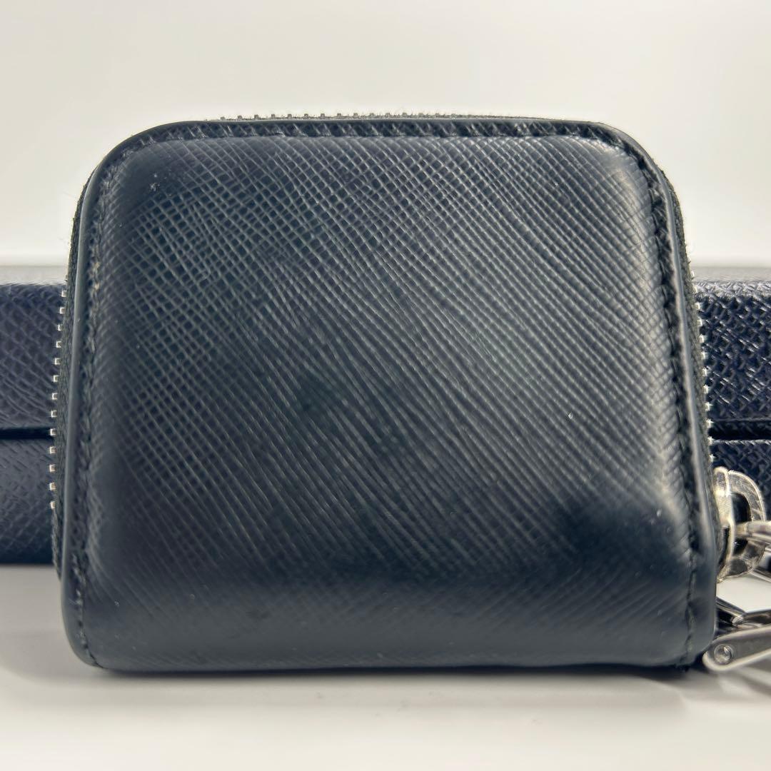 希少・美品　プラダ　ケース　キーリング　サフィアーノ　三角ロゴ　黒　メンズ