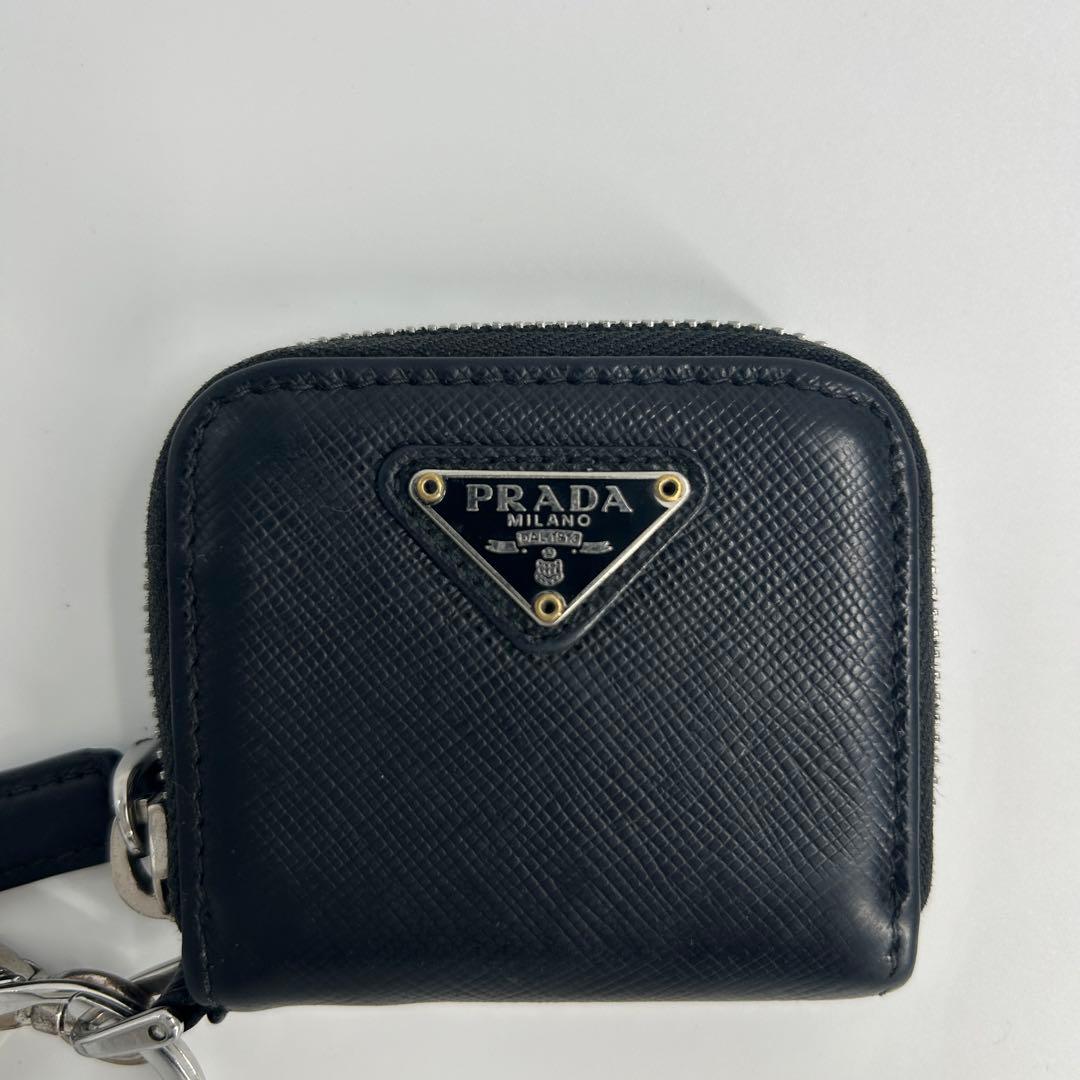 希少・美品　プラダ　ケース　キーリング　サフィアーノ　三角ロゴ　黒　メンズ