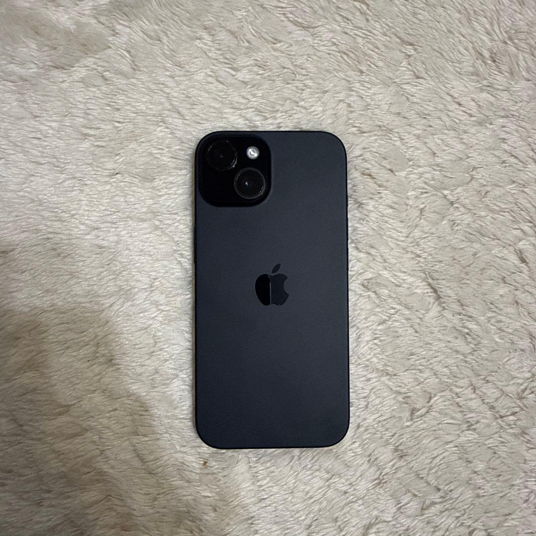 iPhone 15 ブラック 128GB 画面にひびあり