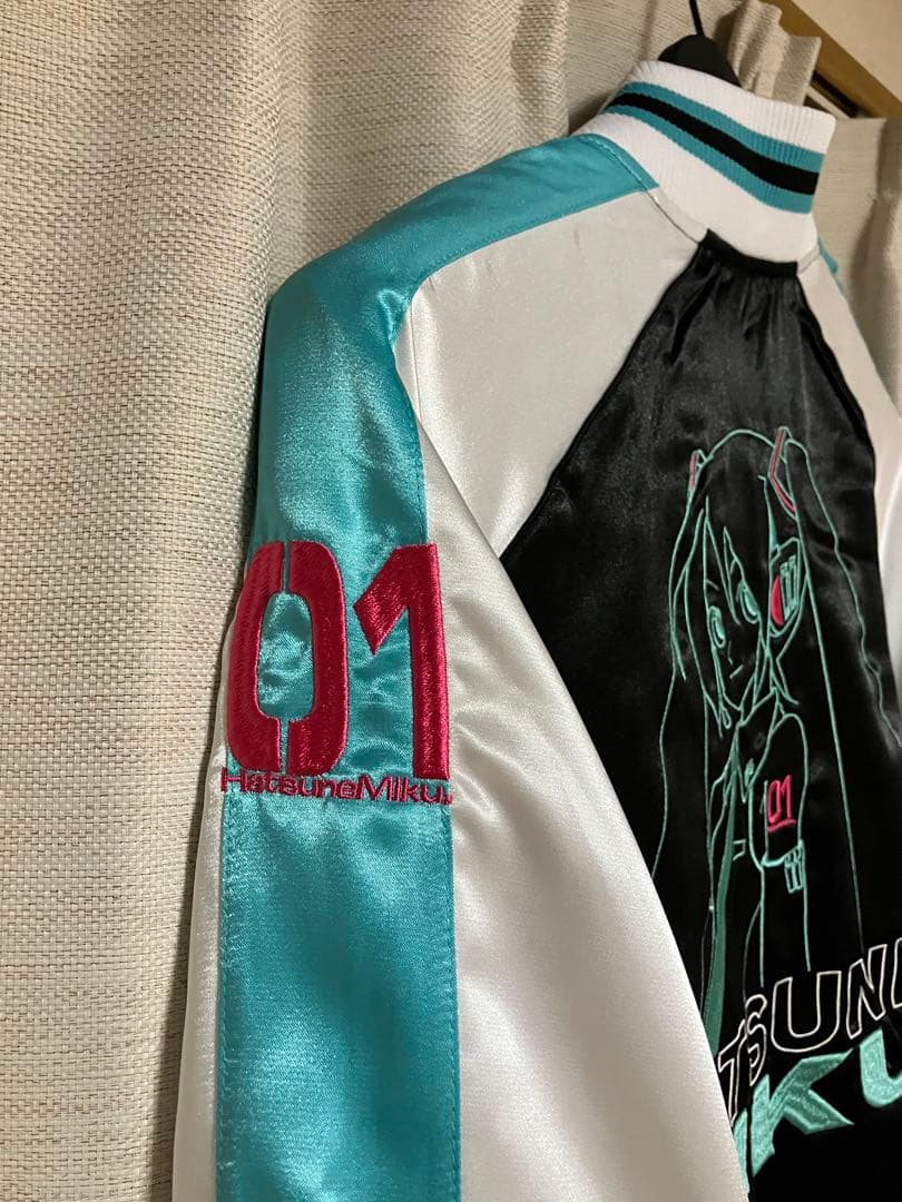 【新品】初音ミク XLサイズ HATSUNE MIKU スカジャン