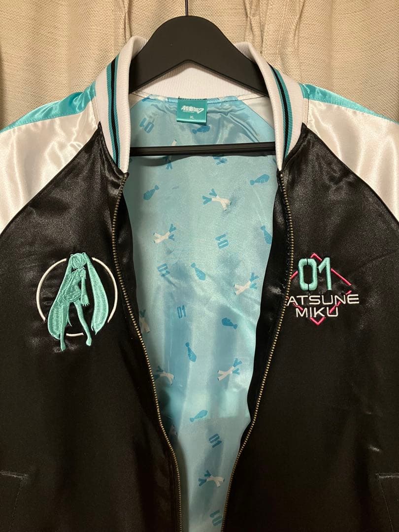 【新品】初音ミク XLサイズ HATSUNE MIKU スカジャン