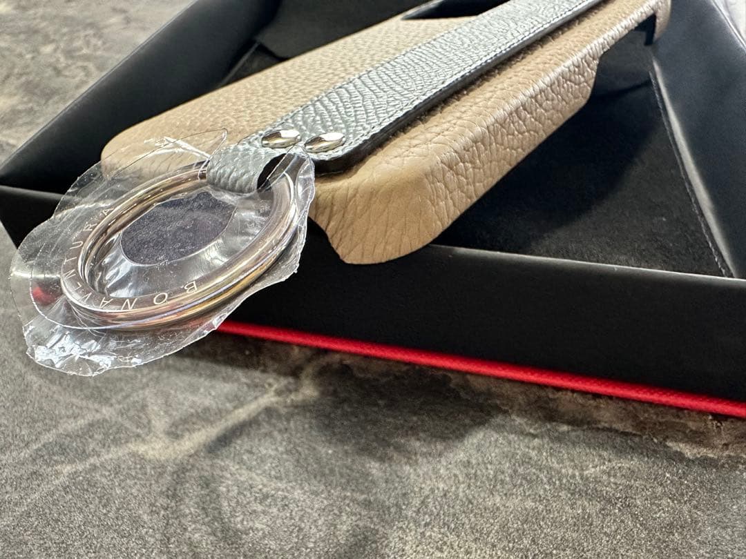 新品 iPhone14pro ボナベンチュラ