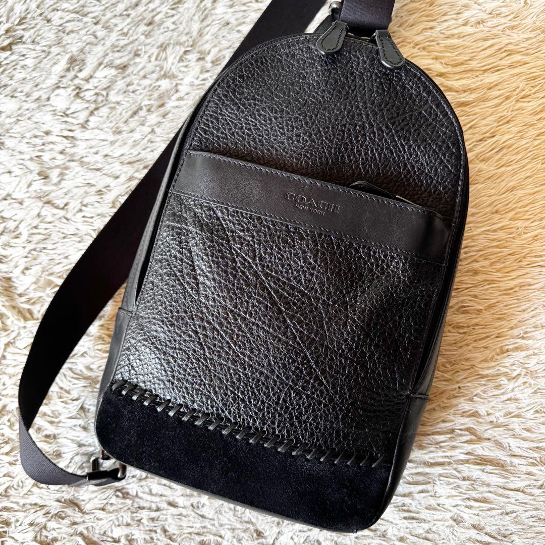 コーチ　チャールズ　ベースボールステッチ　ボディバッグ　斜め掛け　シボ革