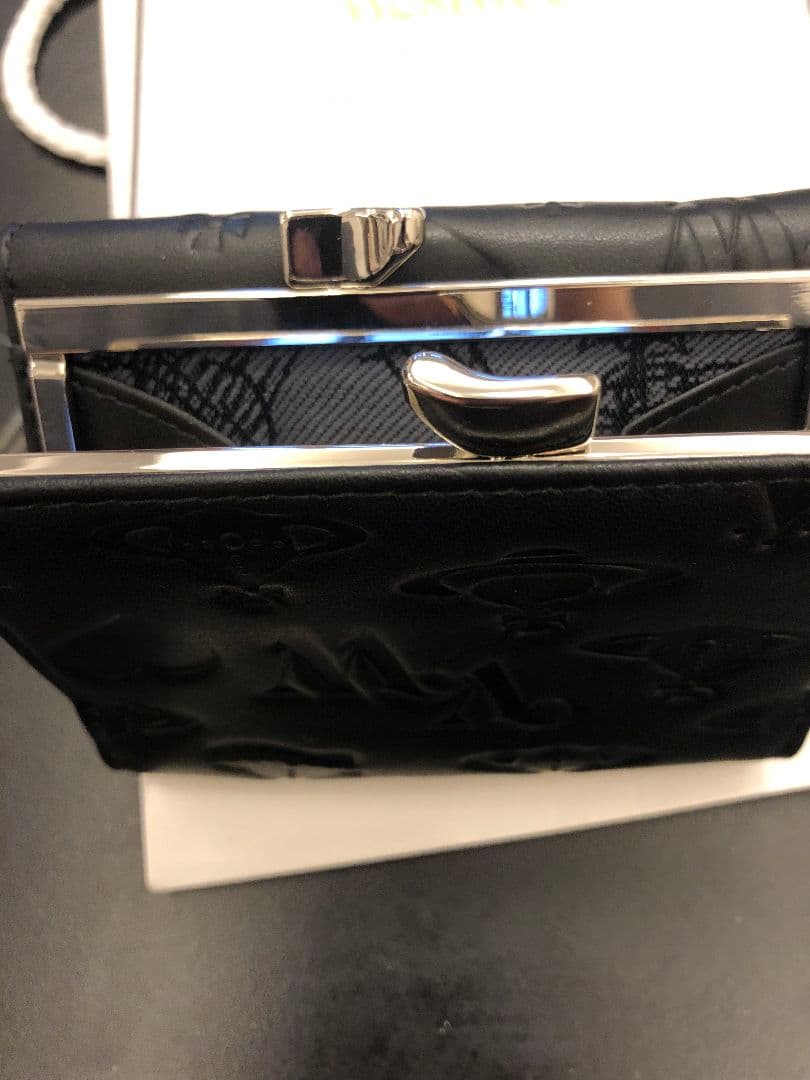 Vivienne Westwood ブラック三つ折り財布