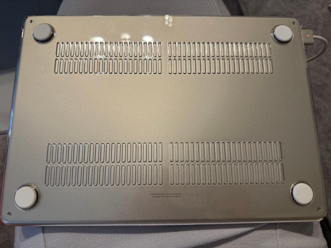 macbook air m2 13インチ　256GB スターライト