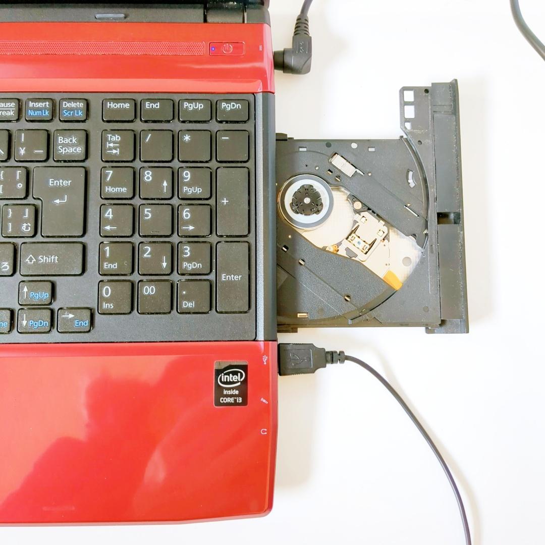 美品❣️大容量750GB✨メモリ8GB✨設定済ですぐ使えるカメラ付ノートパソコン