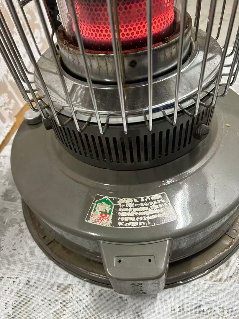 円筒形ストーブ グレー 金属ガード付き