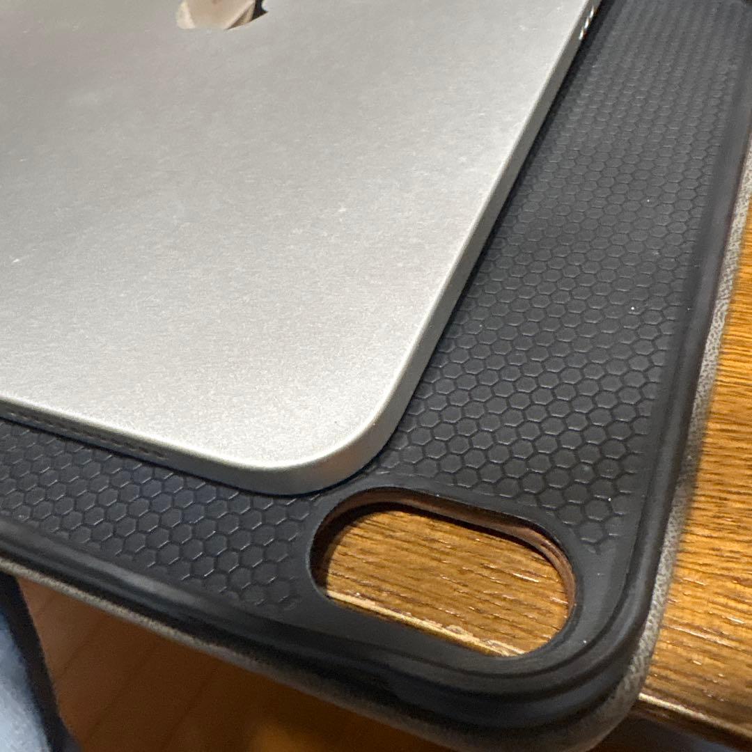 iPad 11世代a16 128GB Wi-Fi 本体ケース、保護フィルム付き