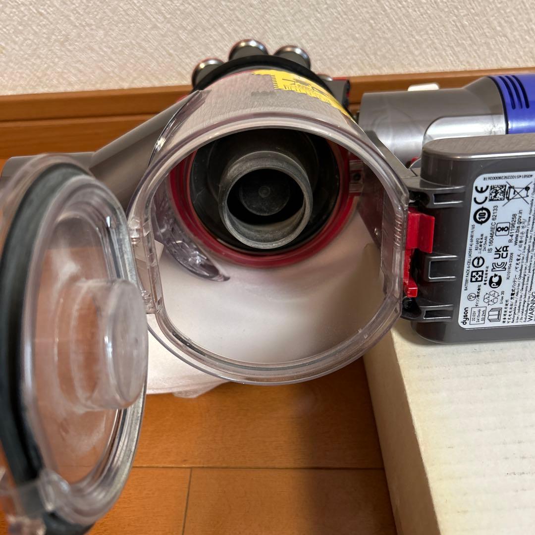 ダイソン Dyson V8 Fluffy