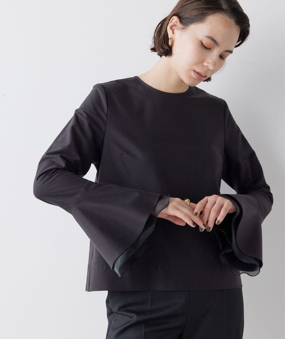 美品✨Wim Gazette ペプラムスリーブブラウス ブラック24AW