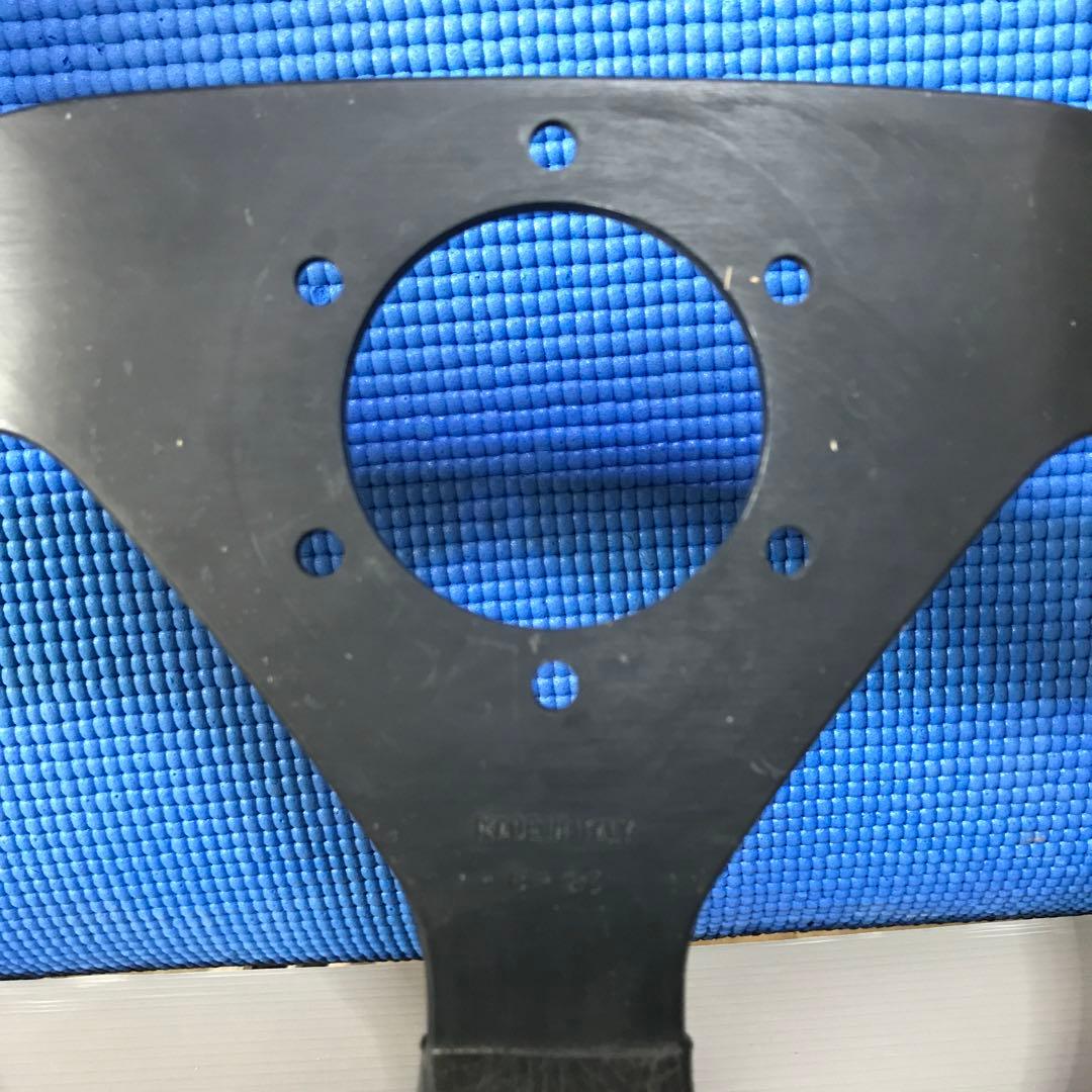 momoステアリング　直径35cm ジャンク