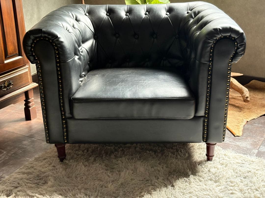 本革　チェスターフィールド　アームチェア　リベット打ち　ボタンダウン　YZ