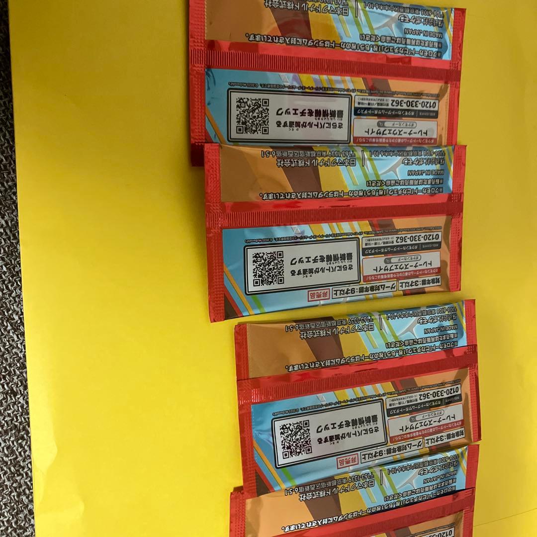 ポケモンカードパック ピカチュウデザイン 4パック