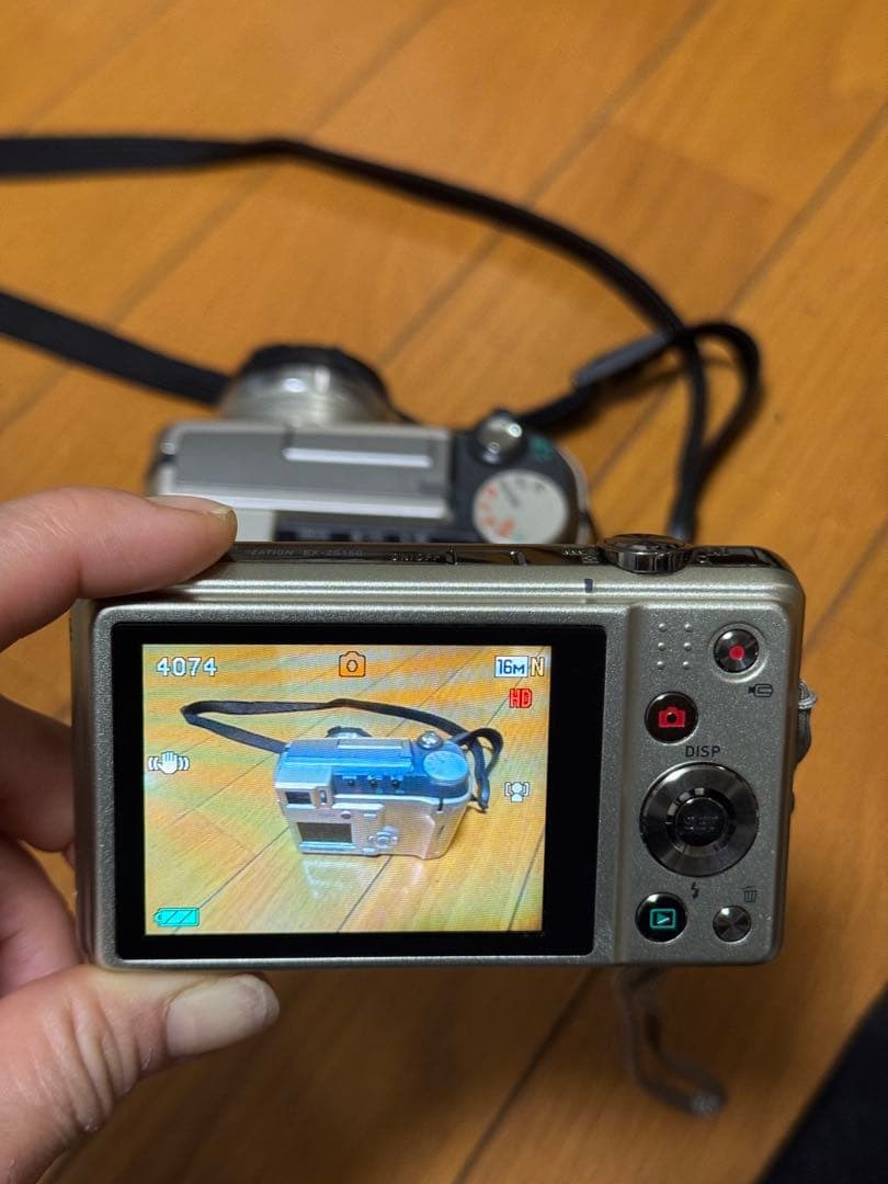 CASIO EX-ZS150コンパクトデジタルカメラ 12.5倍ズーム