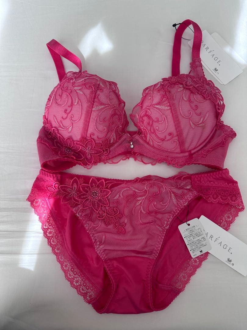 ワコール　パルファージュ　PARFAGE ブラジャーショーツセット D65