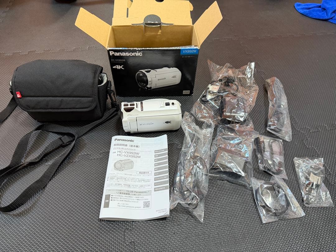 じん【美品】Panasonic HC-VX992M ビデオカメラ