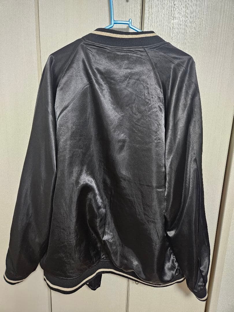 猫戯れスカジャン LIN AL-75602 ラミ&アール スーベニアジャケット