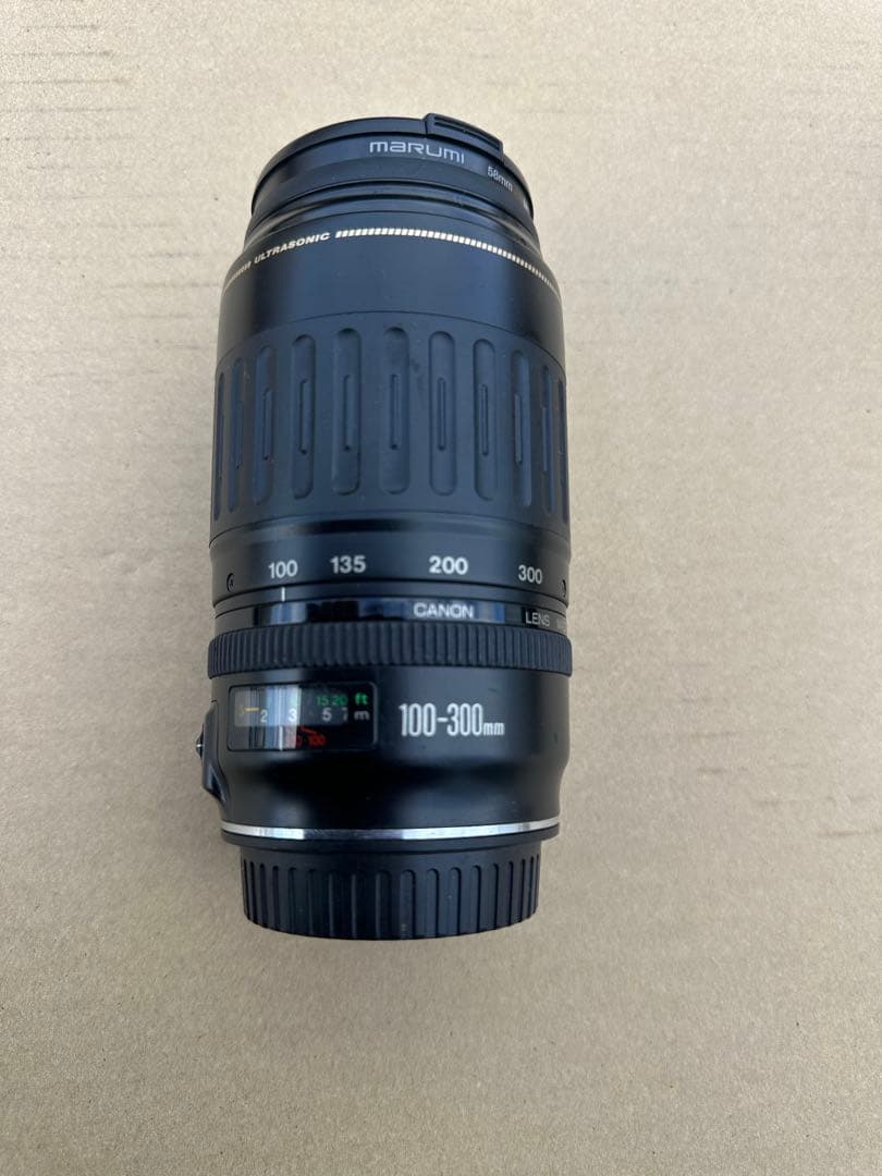 Canon 100-300mm F4.5-5.6 ズームレンズ