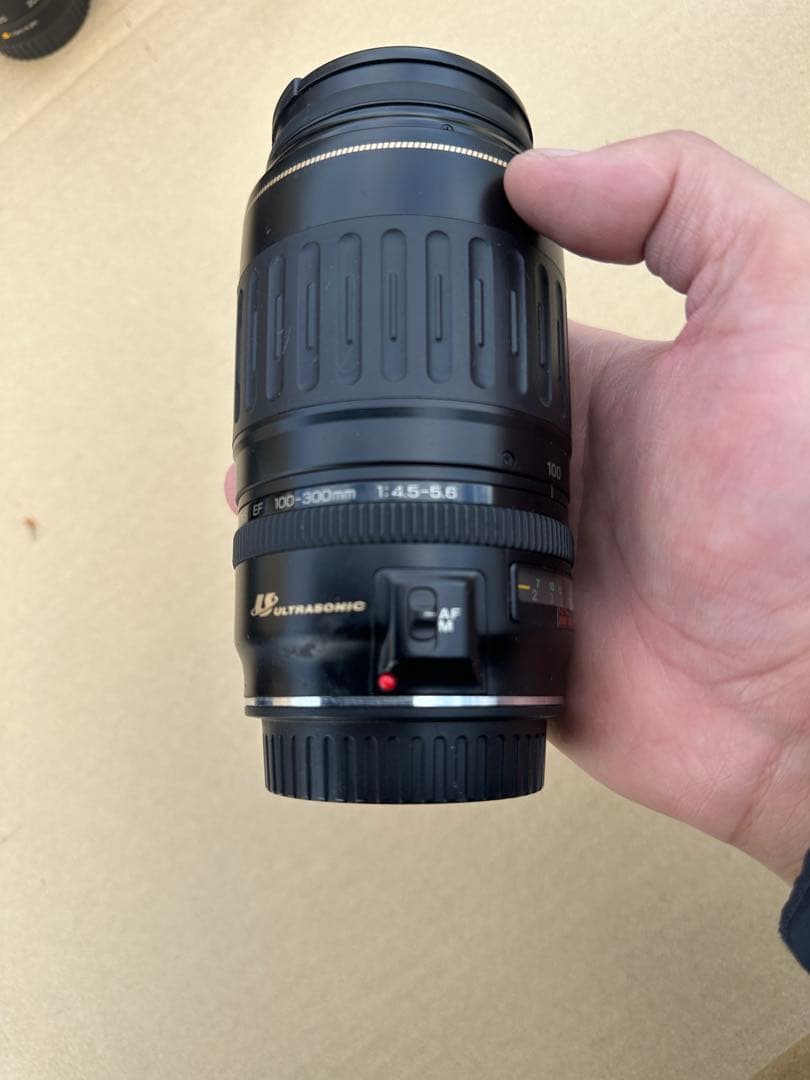 Canon 100-300mm F4.5-5.6 ズームレンズ