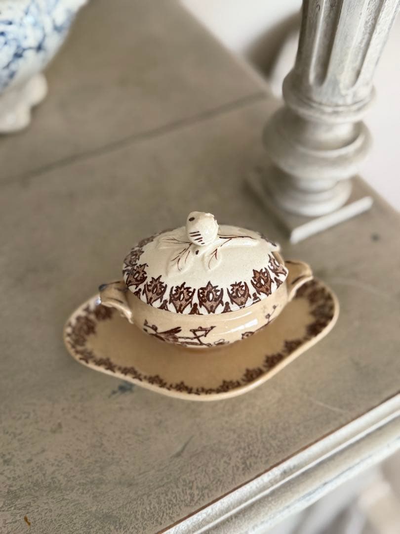 フランスアンティークショワジールロワ連なる小鳥柄のムタディエマスタード入れ