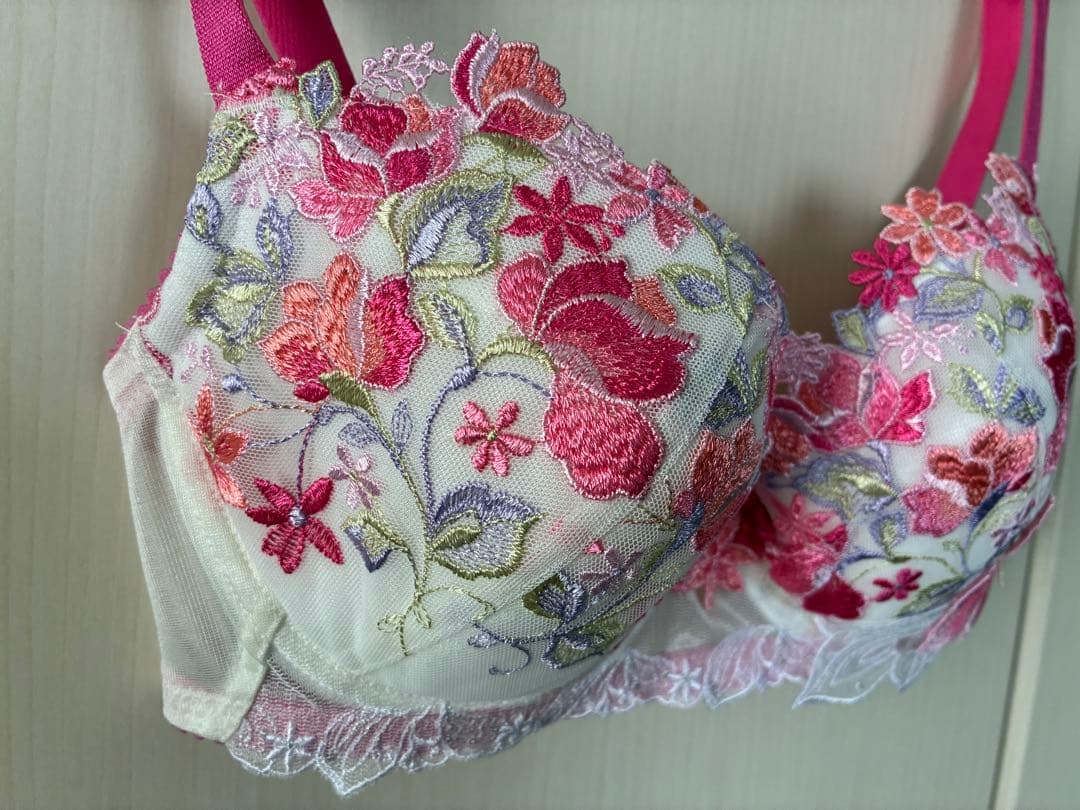 サルート 33 おとめ座ブラショーツ セット E70M カラーIV Salute