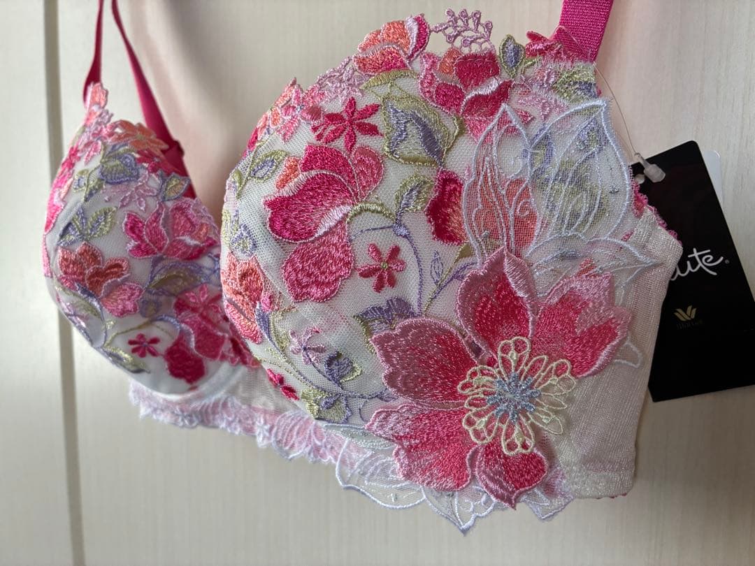 サルート 33 おとめ座ブラショーツ セット E70M カラーIV Salute