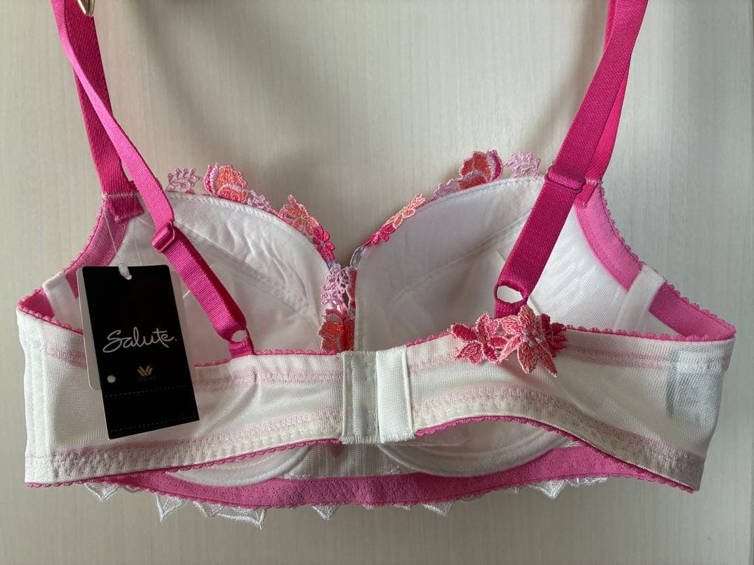 サルート 33 おとめ座ブラショーツ セット E70M カラーIV Salute