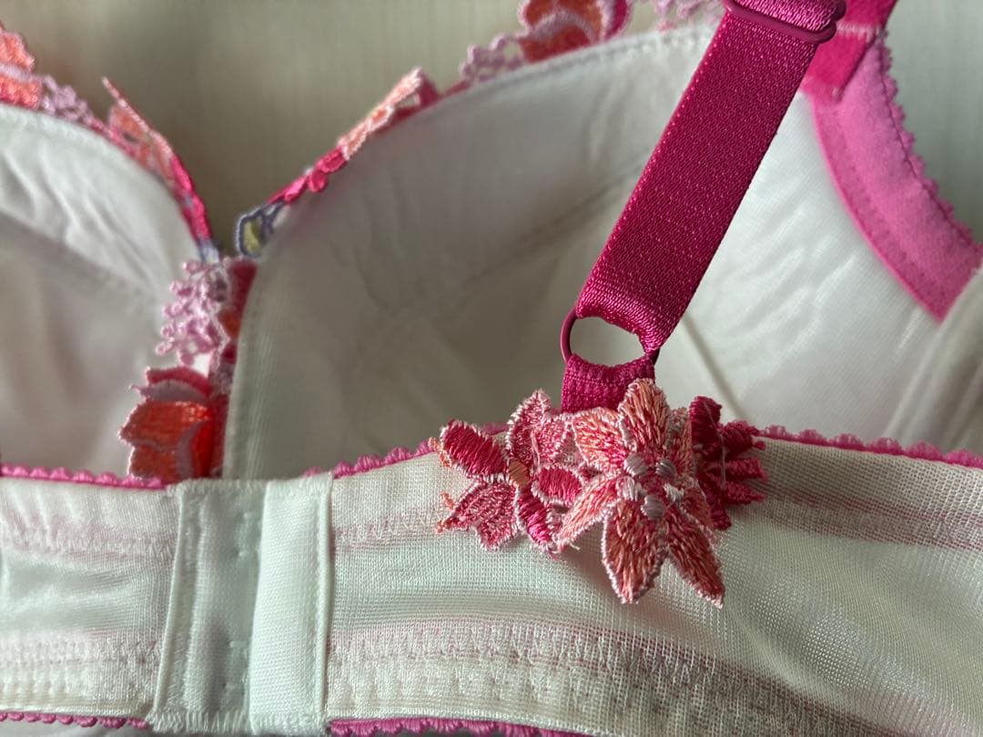 サルート 33 おとめ座ブラショーツ セット E70M カラーIV Salute