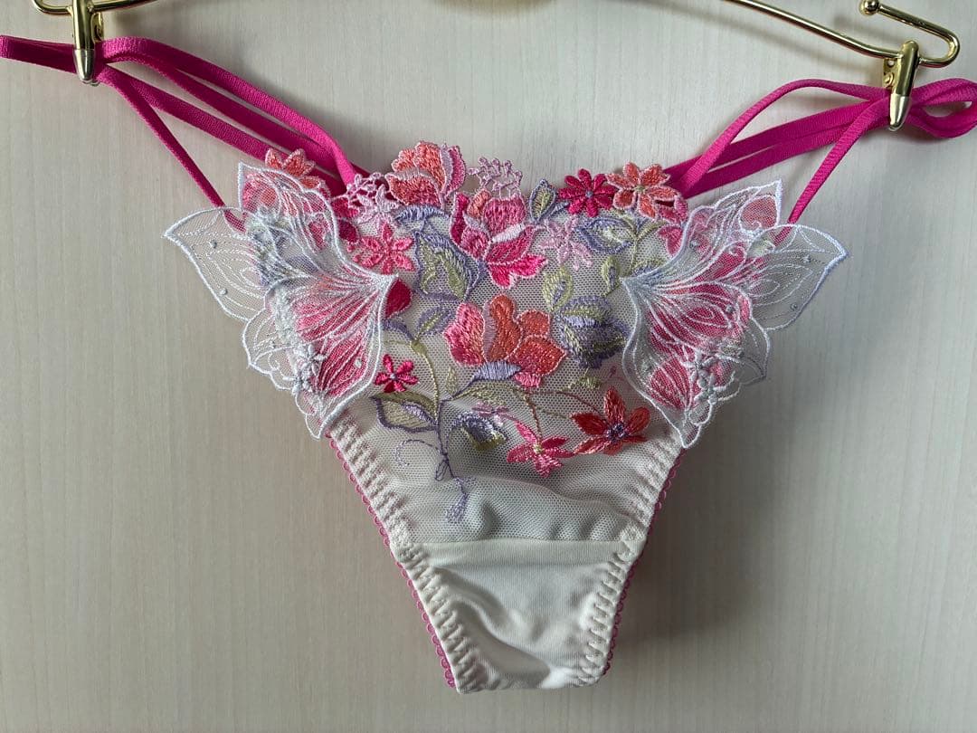 サルート 33 おとめ座ブラショーツ セット E70M カラーIV Salute