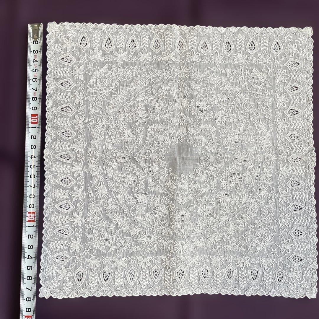 未使用　スワトウ　汕頭　手刺繍　ハンカチ　葡萄　蝶　ヴィンテージ