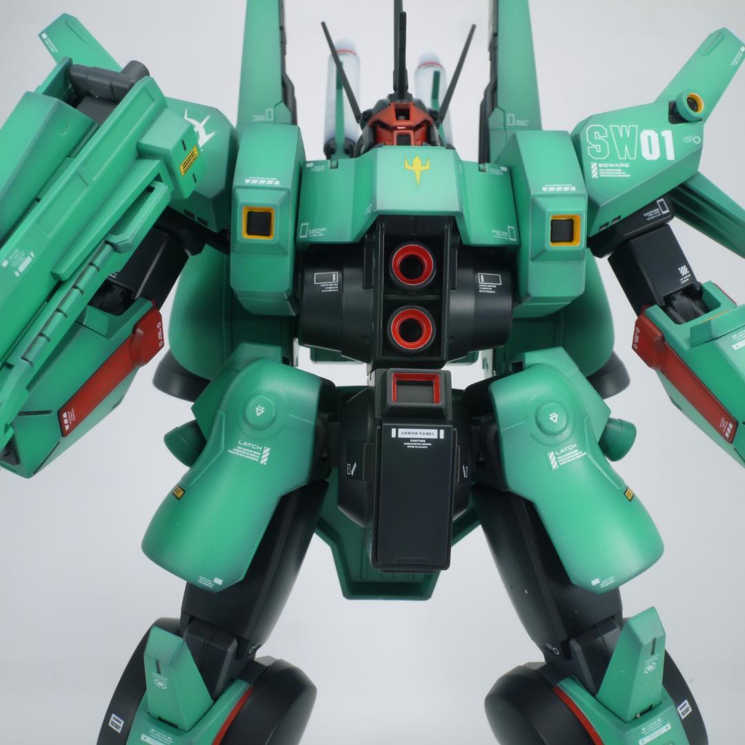 ガンプラ　HG ドーベンウルフ　全塗装　完成品