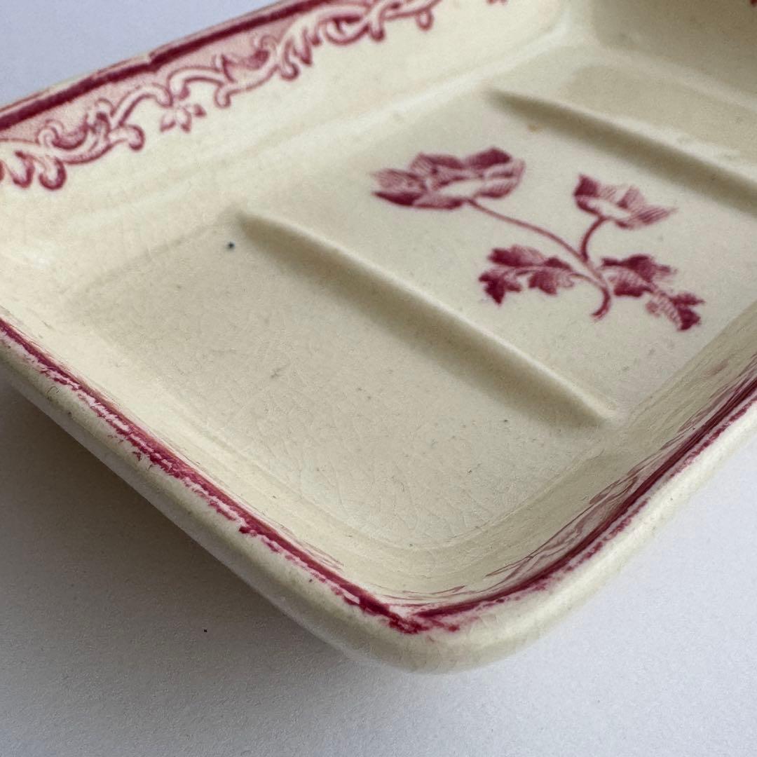 フランスアンティーク　サルグミンヌ　Fontanges 石鹸置き