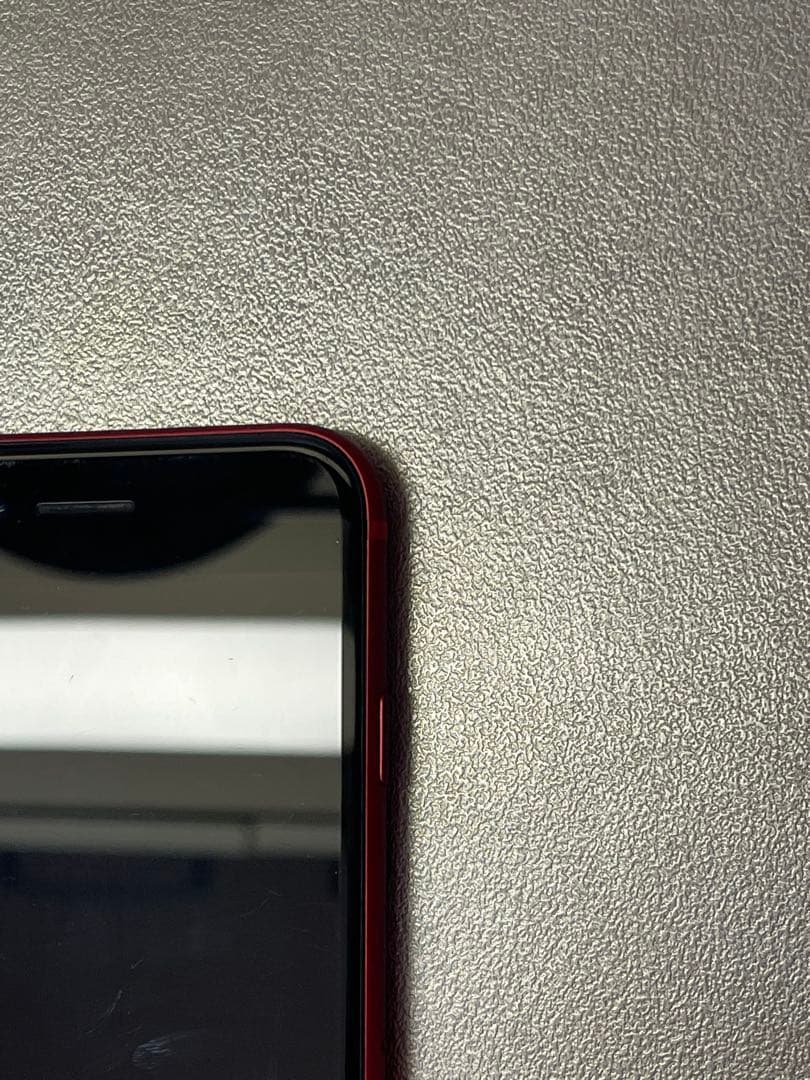 iPhone 8匿名発送SIMフリー64 GB 76%最大容量