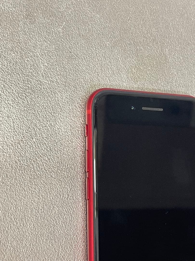 iPhone 8匿名発送SIMフリー64 GB 76%最大容量