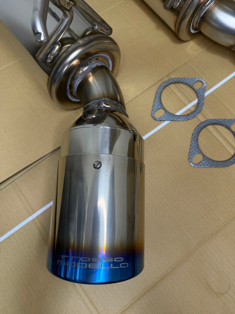 フェアレディZ Z34 マフラー ROSSO MODELLO（ロッソモデロ）