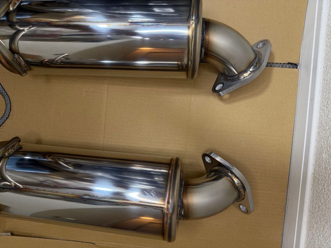 フェアレディZ Z34 マフラー ROSSO MODELLO（ロッソモデロ）