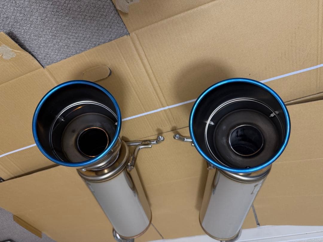 フェアレディZ Z34 マフラー ROSSO MODELLO（ロッソモデロ）