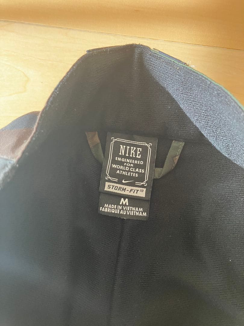 【のん】NIKEスノーボードウェア（上下セット）※８枚目に着衣写真有り