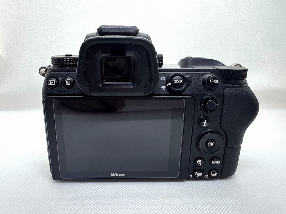 Nikon Z 6 ミラーレス一眼 値下げしました。