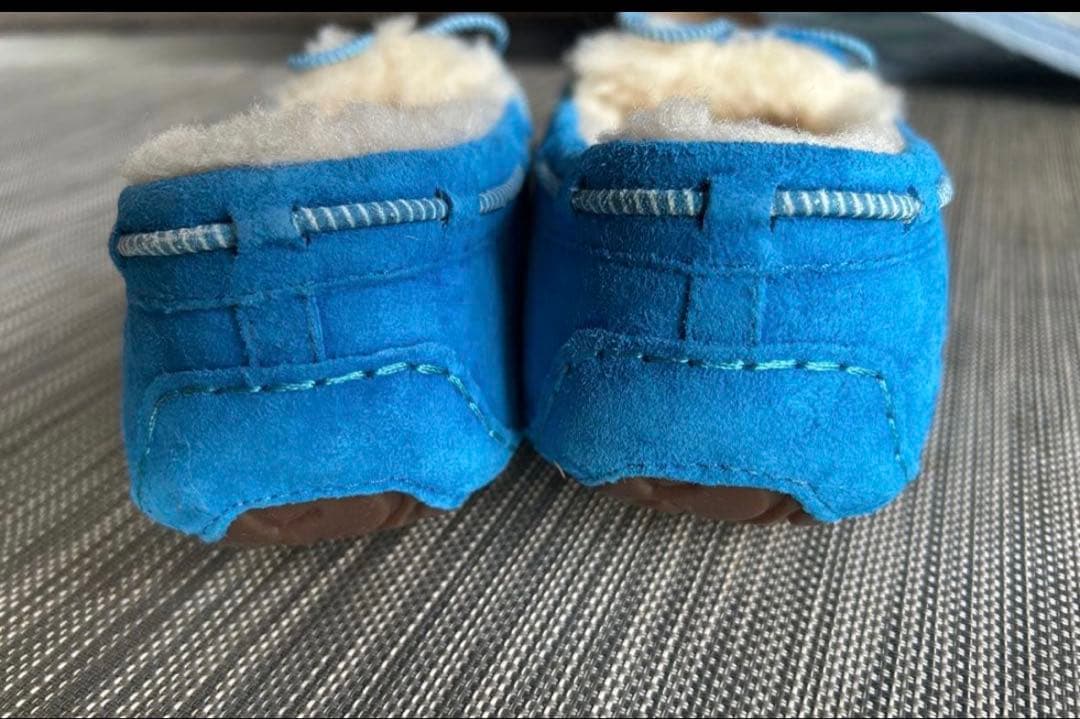 【美品】UGG モカシン 青 サイズ26㎝　ブルー　サイズ9