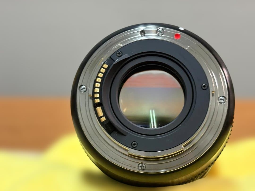 SIGMA 18-35mm F1.8 DC HSM Art（キヤノンEF用）