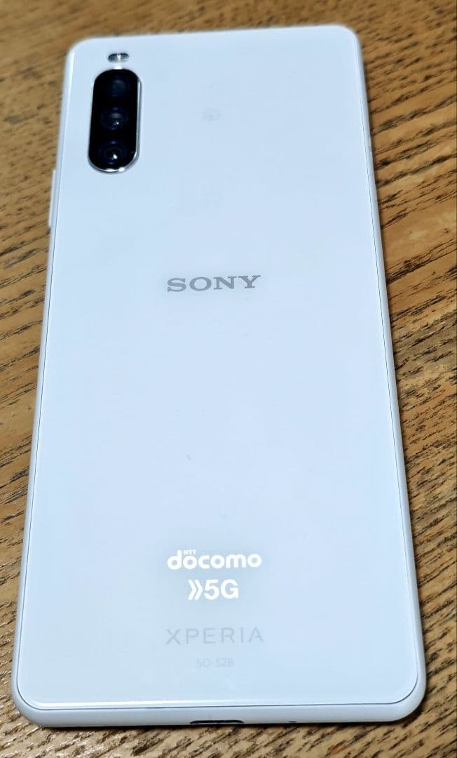 【XPERIA 10 III SO-52B 】スマホ本体　ホワイト SIMフリー