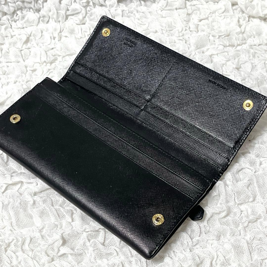 美品✨プラダ 2つ折り長財布 サイフィアーノレザー 三角プレート トライアングル