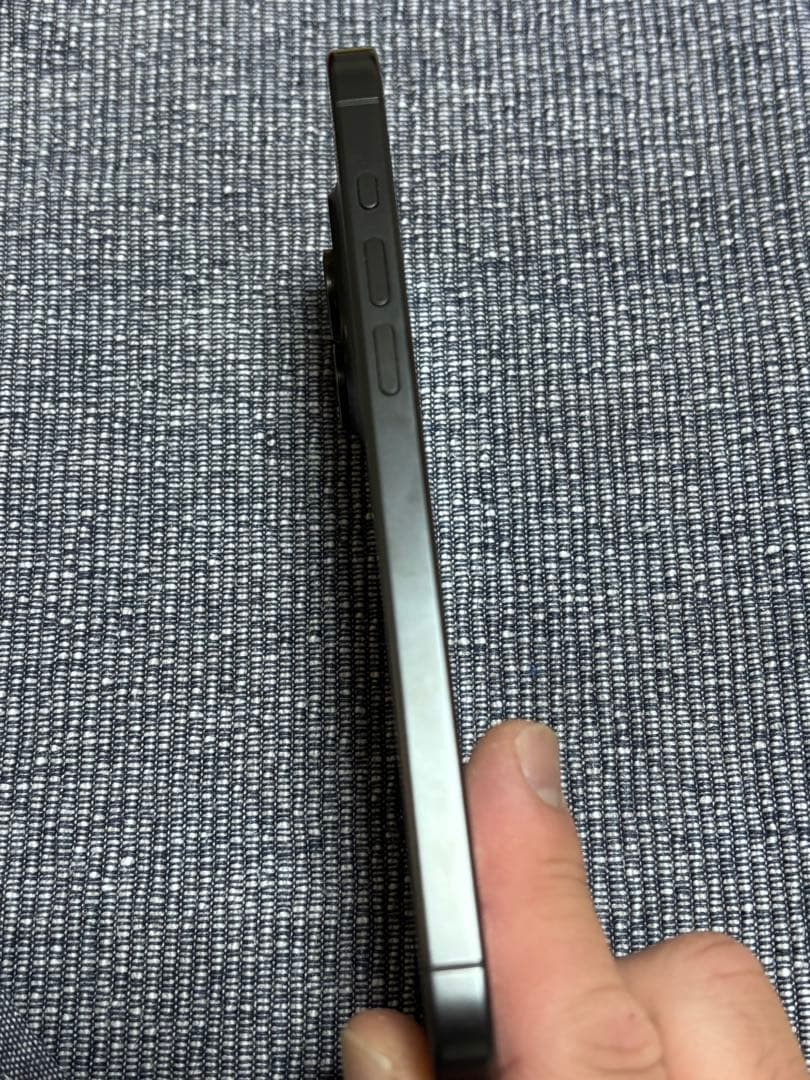 iPhone15 Pro Max 1TB 　US版　中古　シャッター音無し！