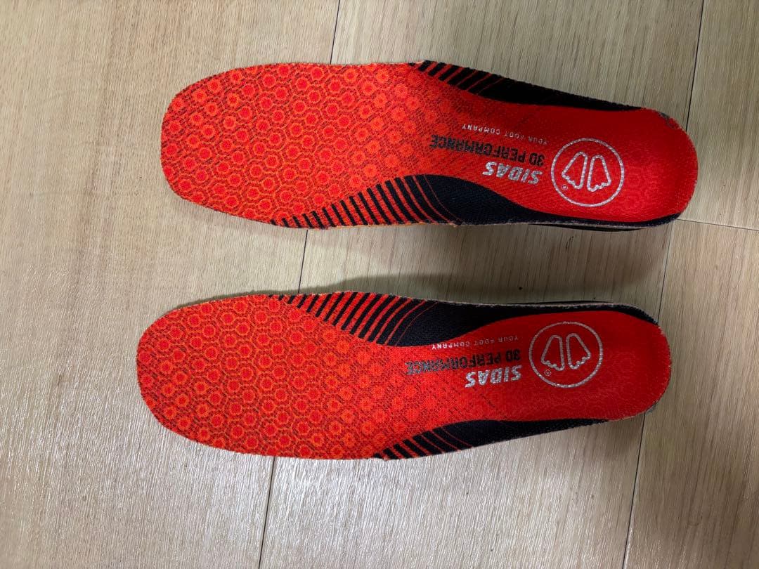 Atomic スキーブーツ　21-21.5