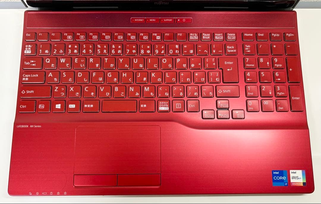 富士通 FMVA53F3R Core i7/8GB/SSD512G/中古美品