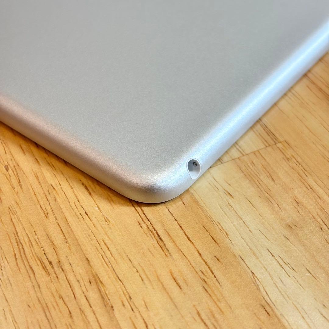 iPad mini4 Wi-Fiモデル 128GB バッテリー最大容量84%