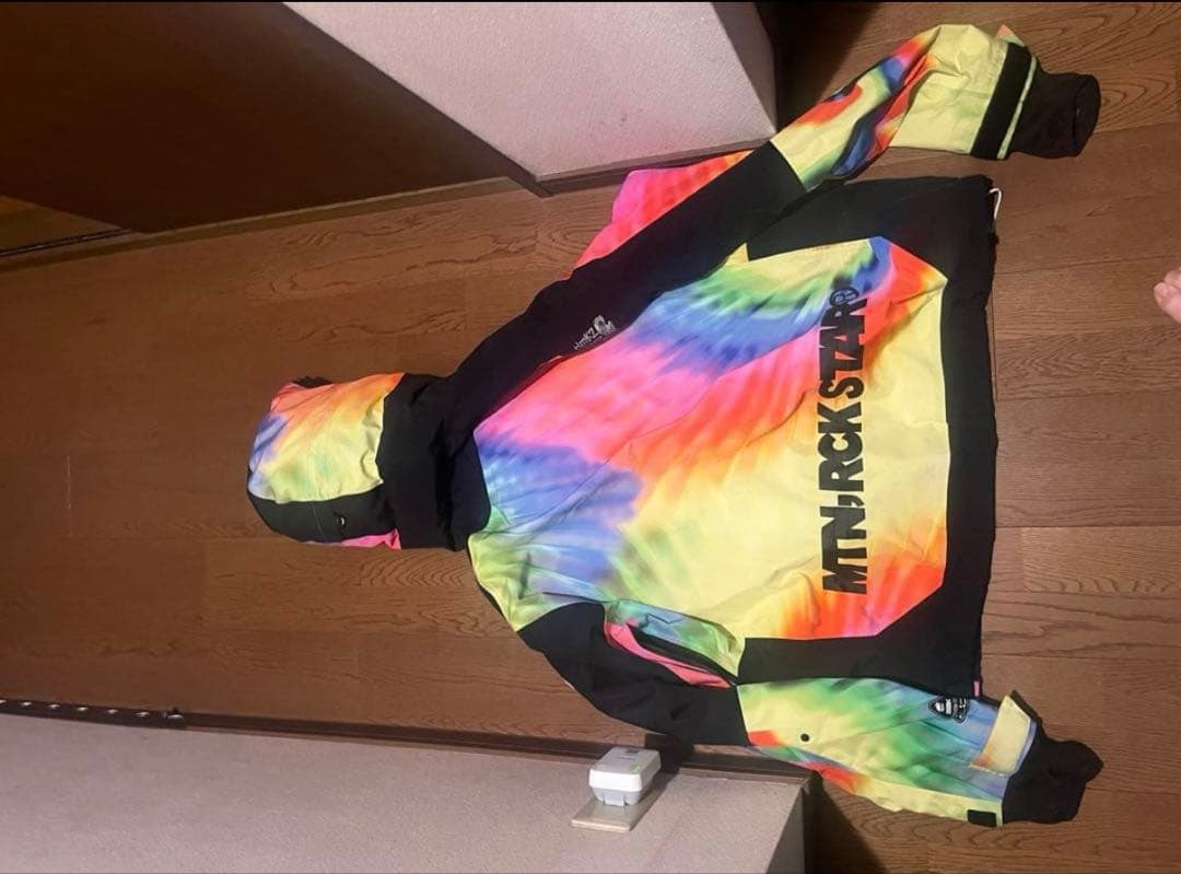 マウンテンロックスタースノーボードウェア