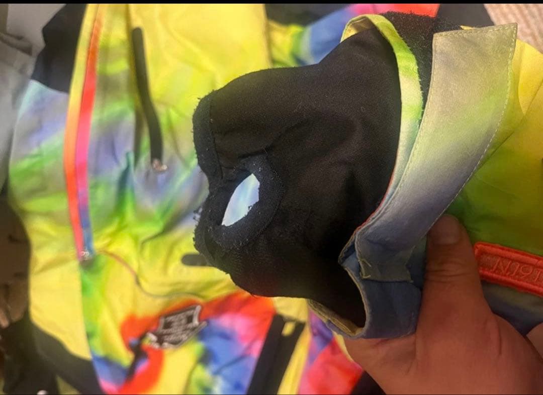 マウンテンロックスタースノーボードウェア